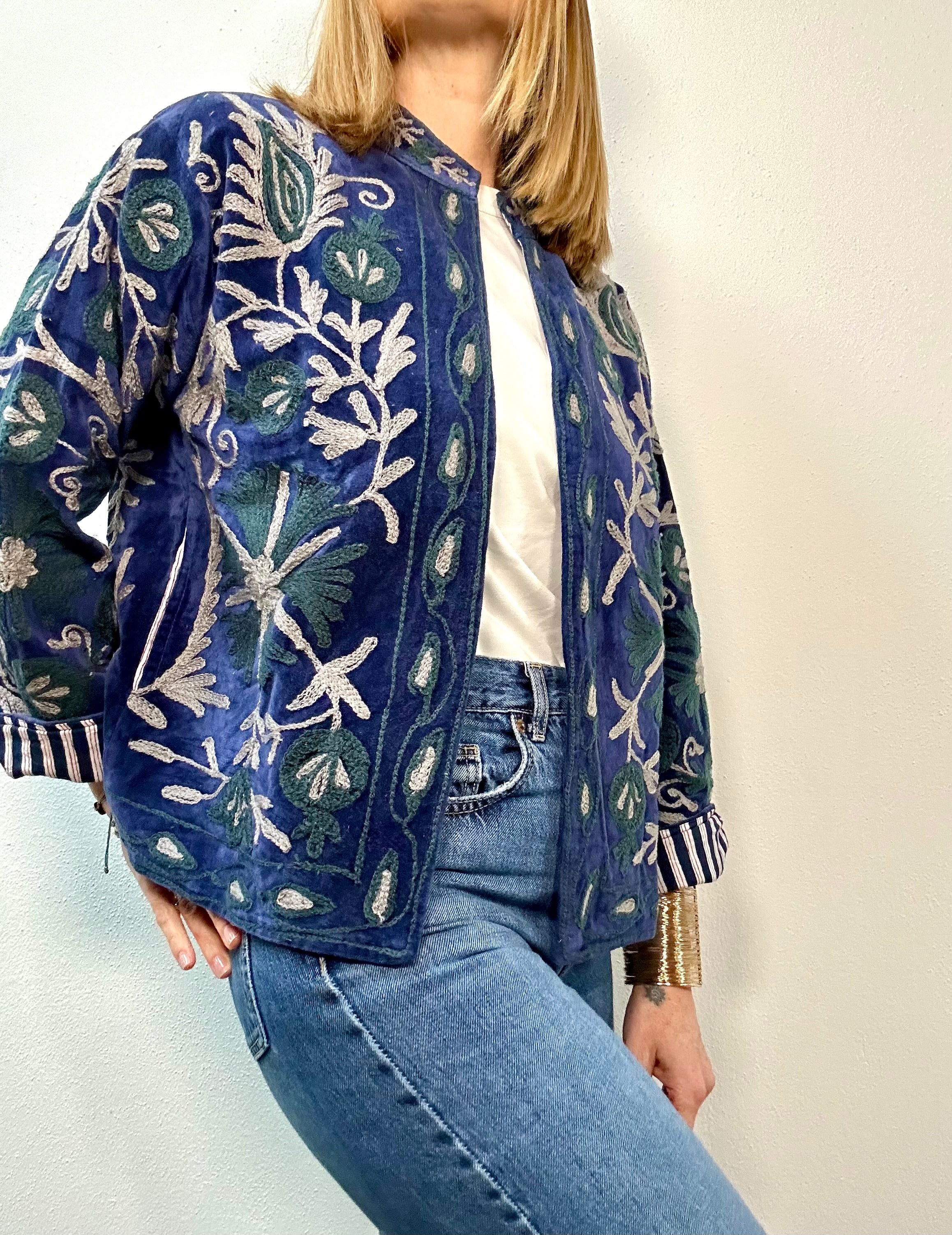 SPORTY - Giacca Indiana SUZANI Artigianale in Velluto Ricamato Blu