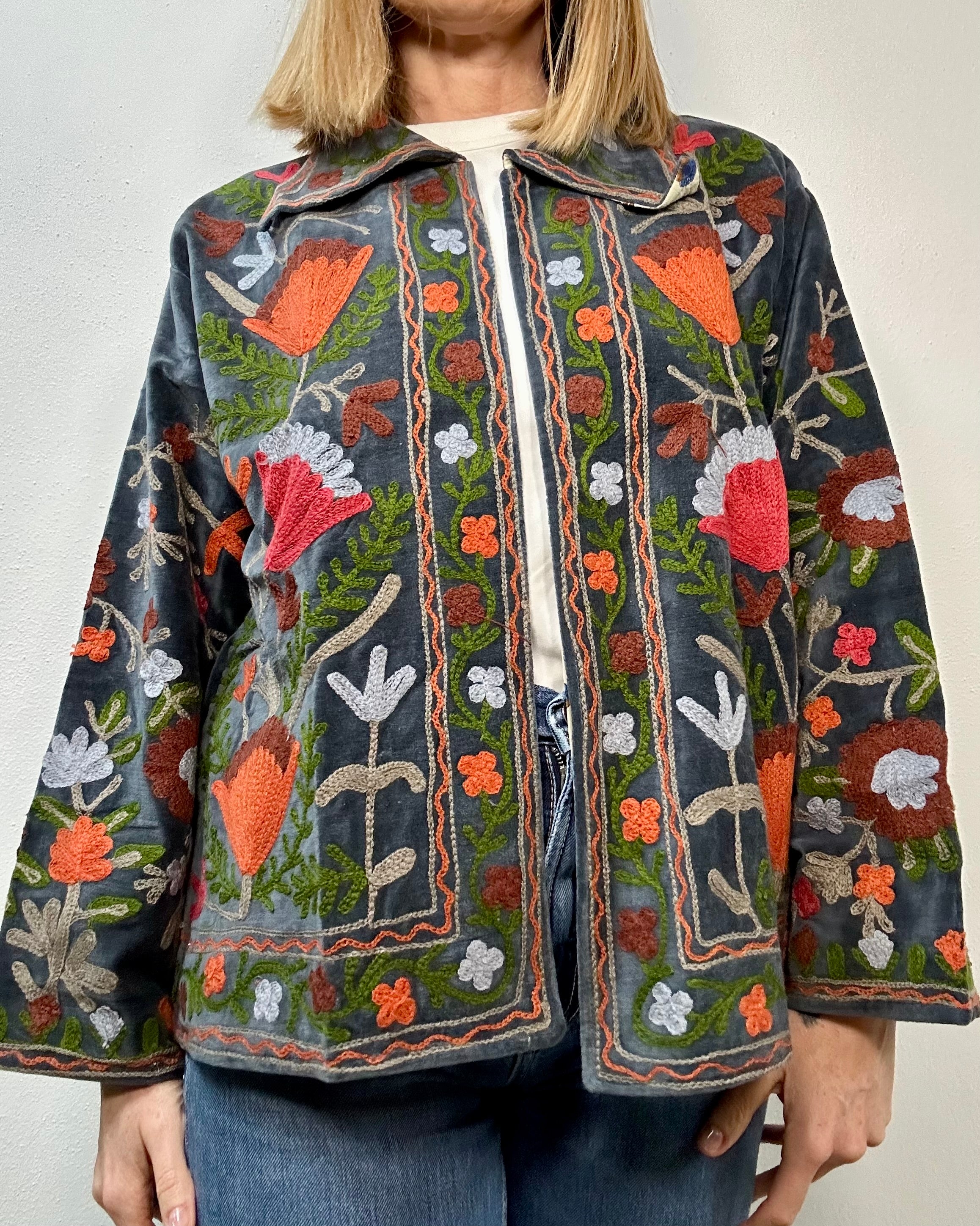 OTTAH - Giacca Indiana SUZANI Artigianale in Velluto Ricamato Grigio