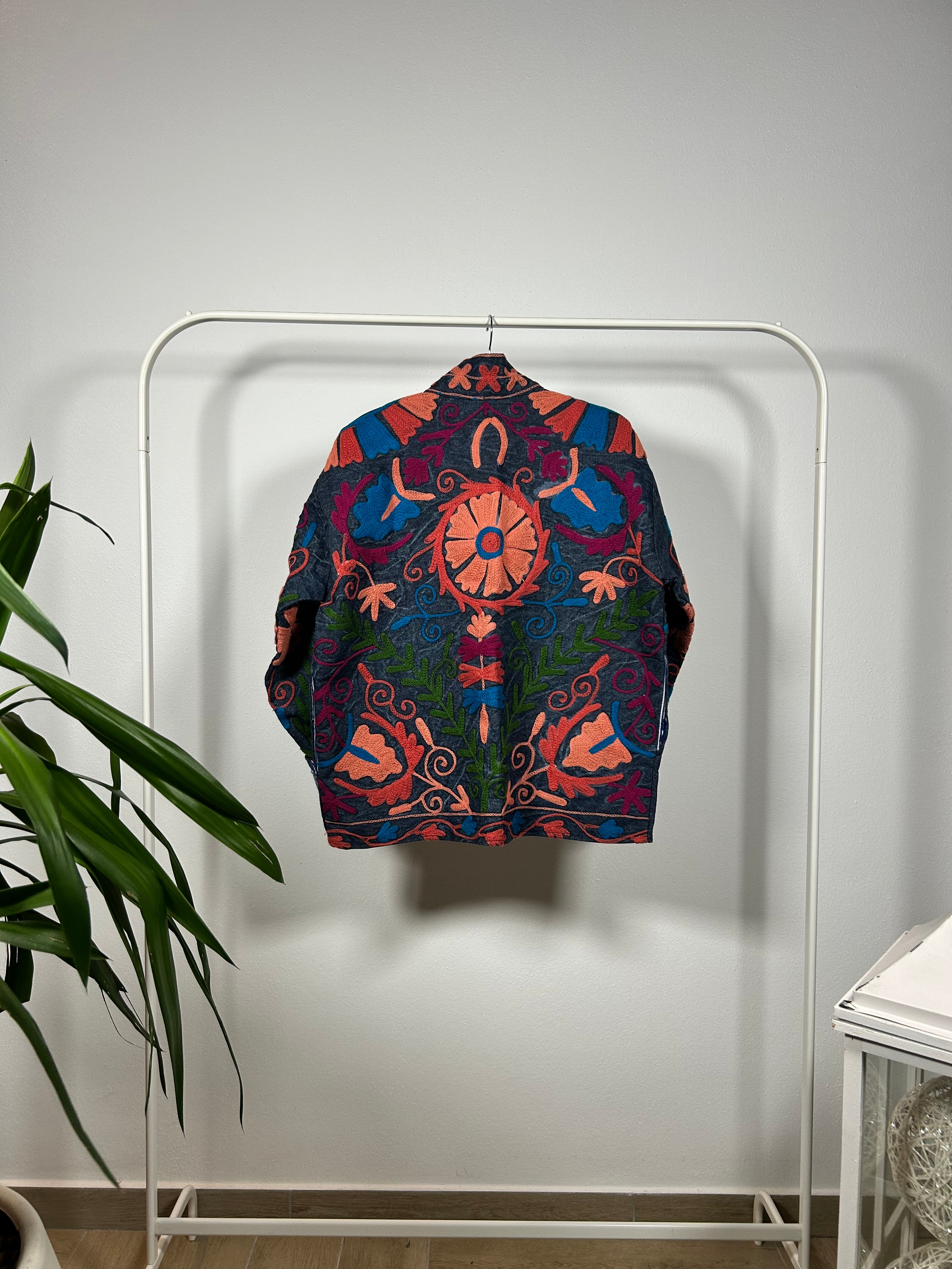 INDIGO BLOOM - Giacca in Denim ricamato