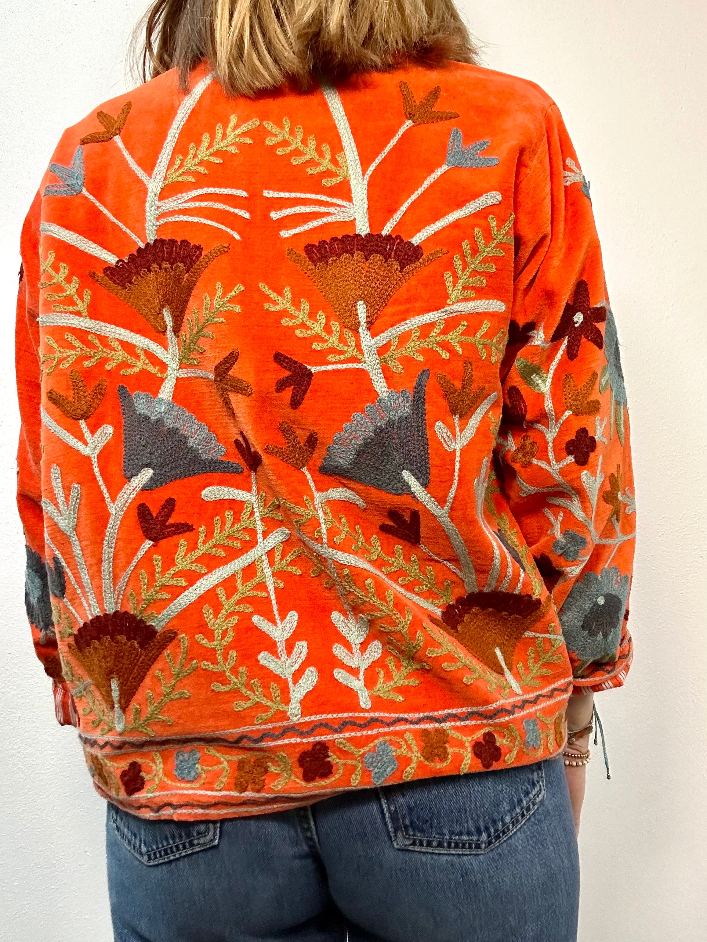 ESMA - Giacca Indiana SUZANI Artigianale in Velluto Ricamato Arancio