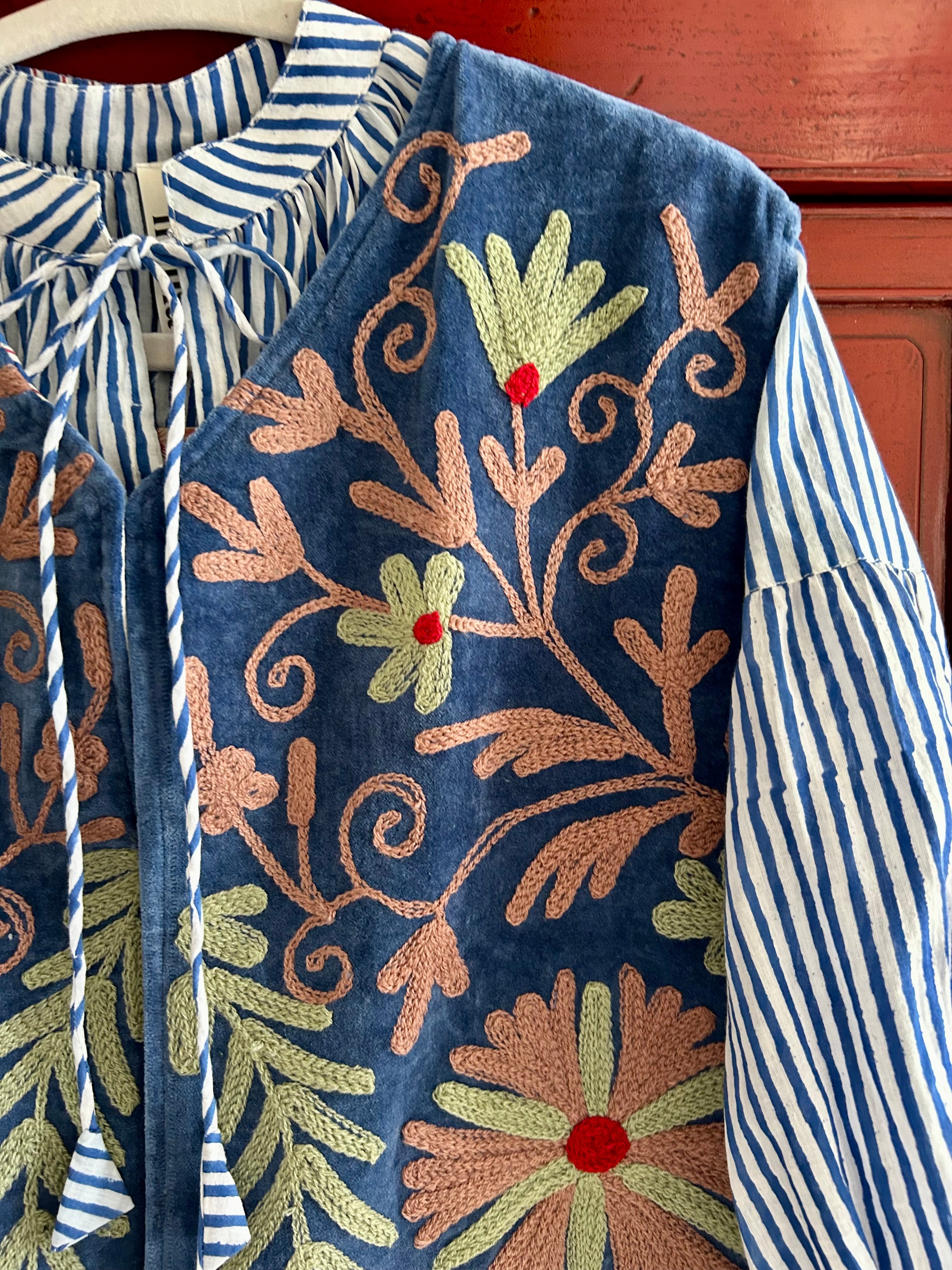 ROMY - Gilet Artigianale in Velluto Ricamato