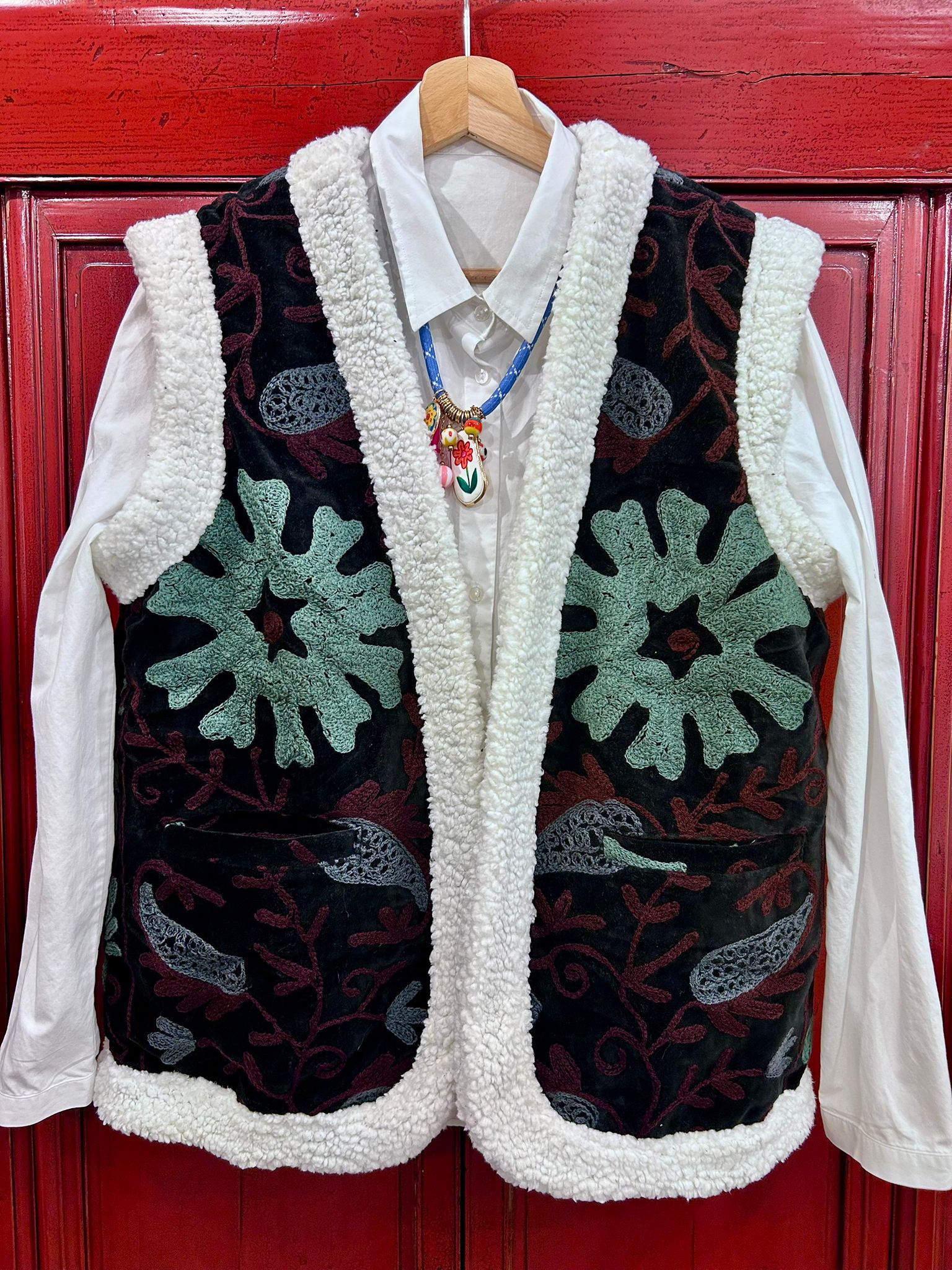 TEDDY SUZANI - Gilet Over in Velluto Ricamato
