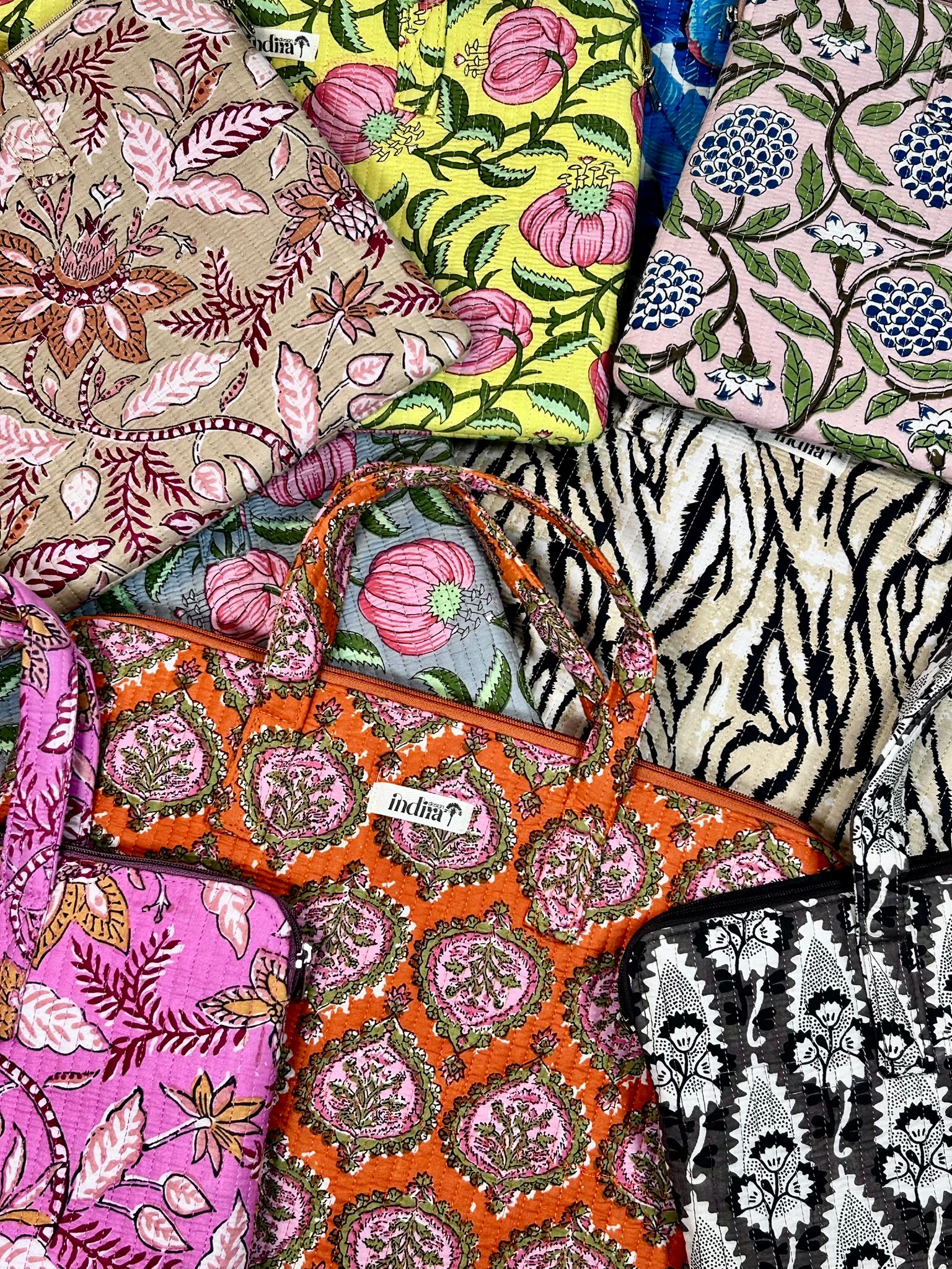 ANIKA - Borsa Porta PC Trapuntata in Cotone Block Print