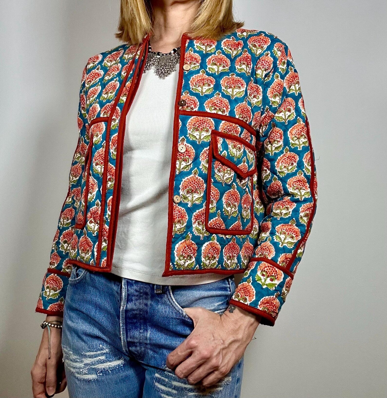 PEACOK JACKET – Giacca Boho Chic in Cotone Leggera, Trapuntata e Reversibile con Blockprint