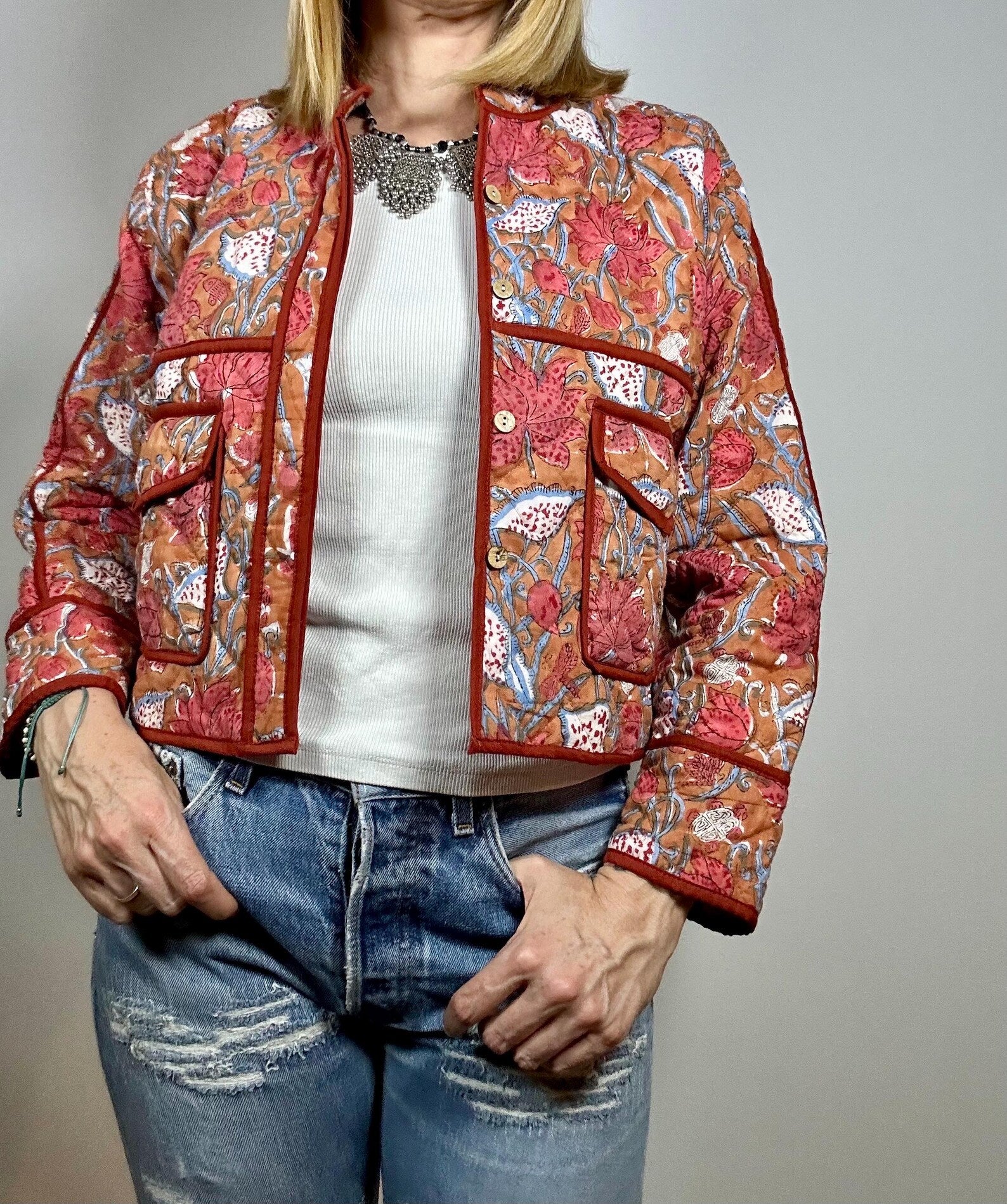 PEACOK JACKET – Giacca Boho Chic in Cotone Leggera, Trapuntata e Reversibile con Blockprint