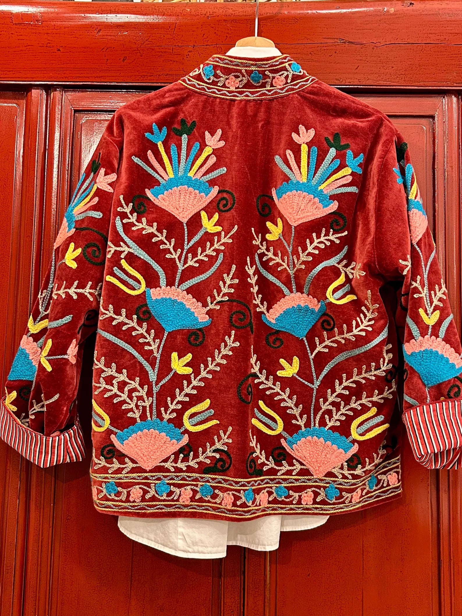 BEA - Giacca Indiana SUZANI Artigianale in Velluto Ricamato