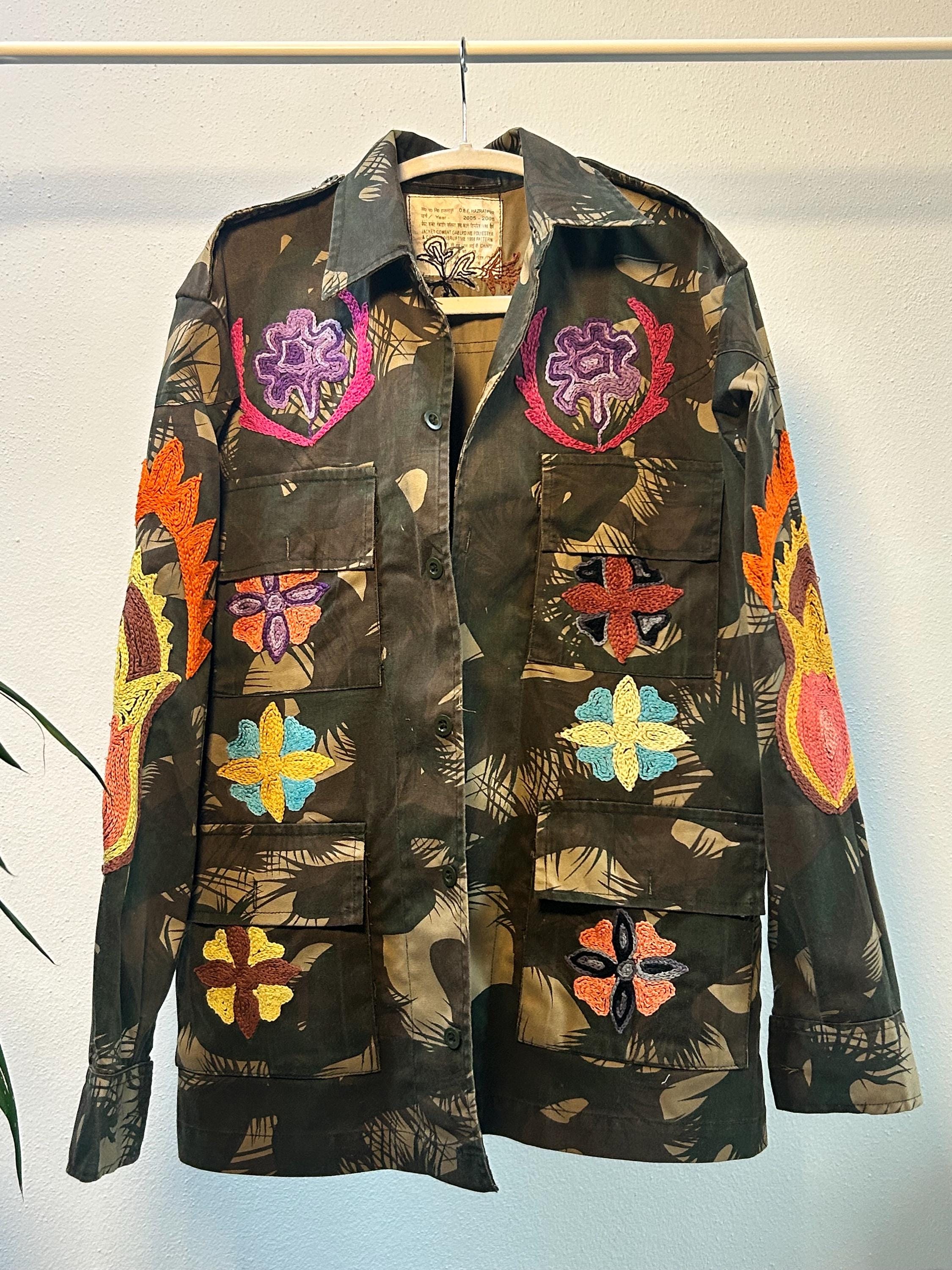 INDIRA Giacca Militare Vintage Ricamata a Mano - Pezzo unico