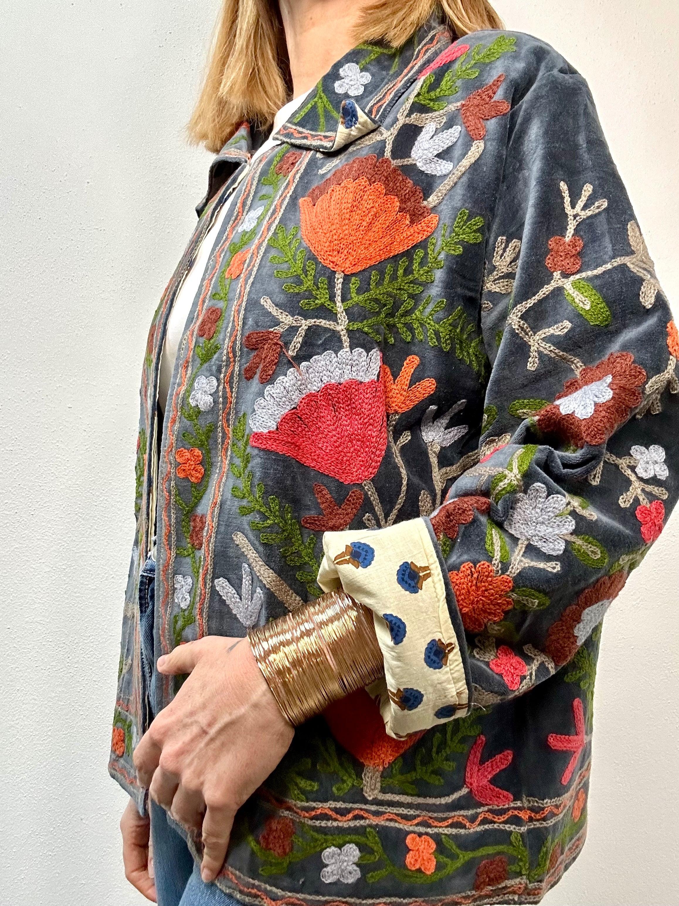 OTTAH - Giacca Indiana SUZANI Artigianale in Velluto Ricamato Grigio