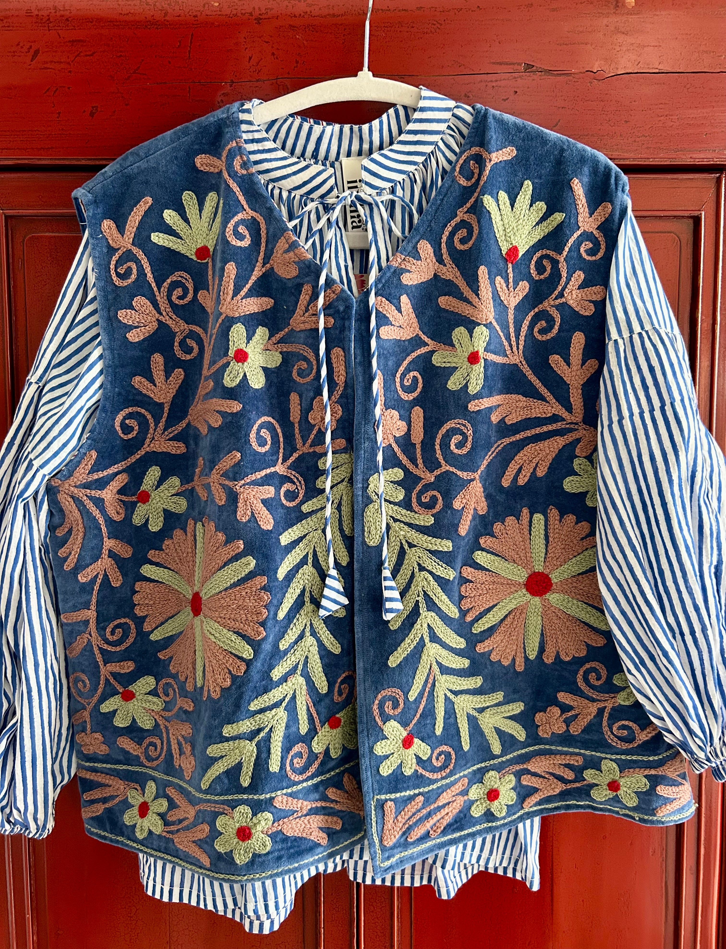 ROMY - Gilet Artigianale in Velluto Ricamato