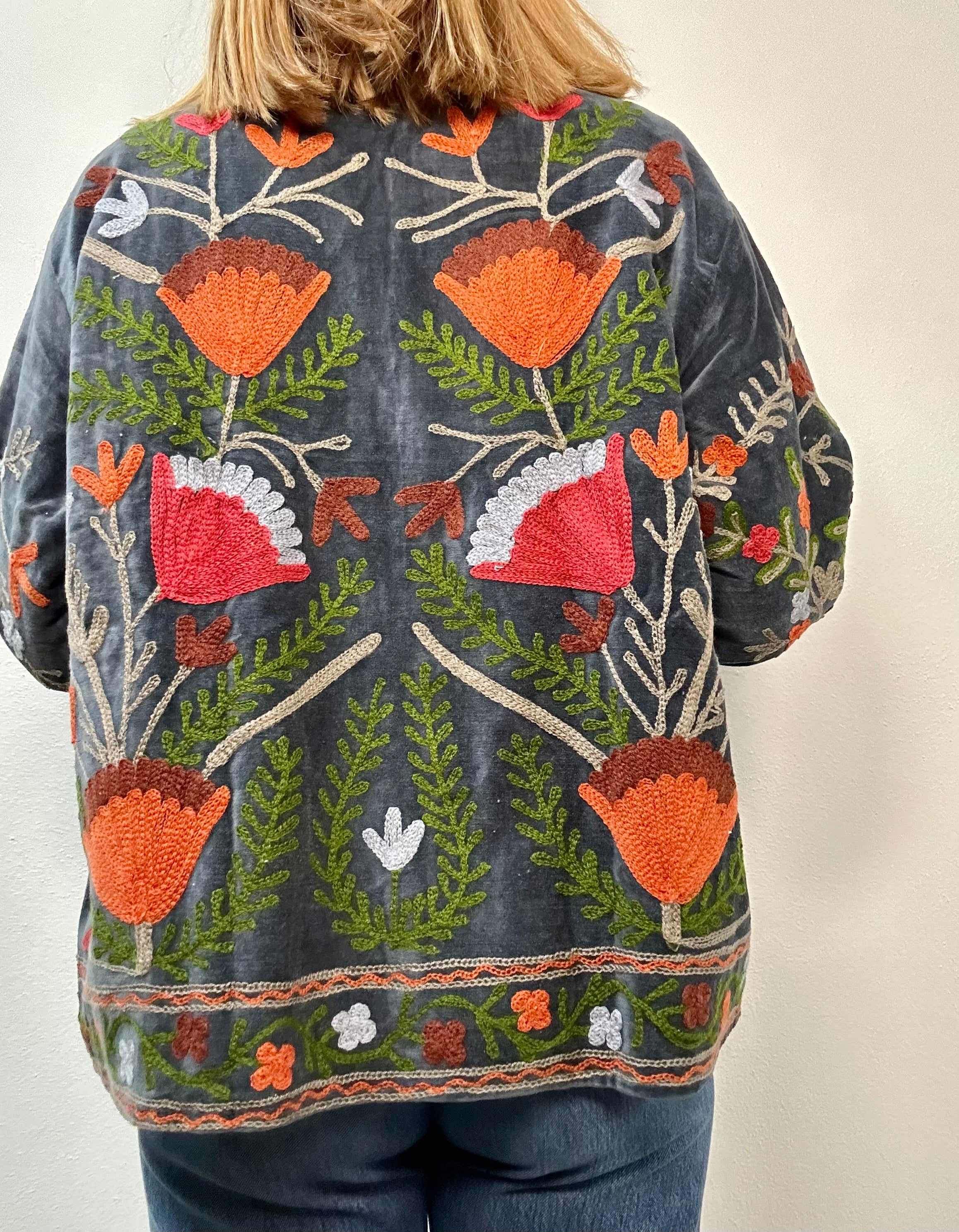 OTTAH - Giacca Indiana SUZANI Artigianale in Velluto Ricamato Grigio