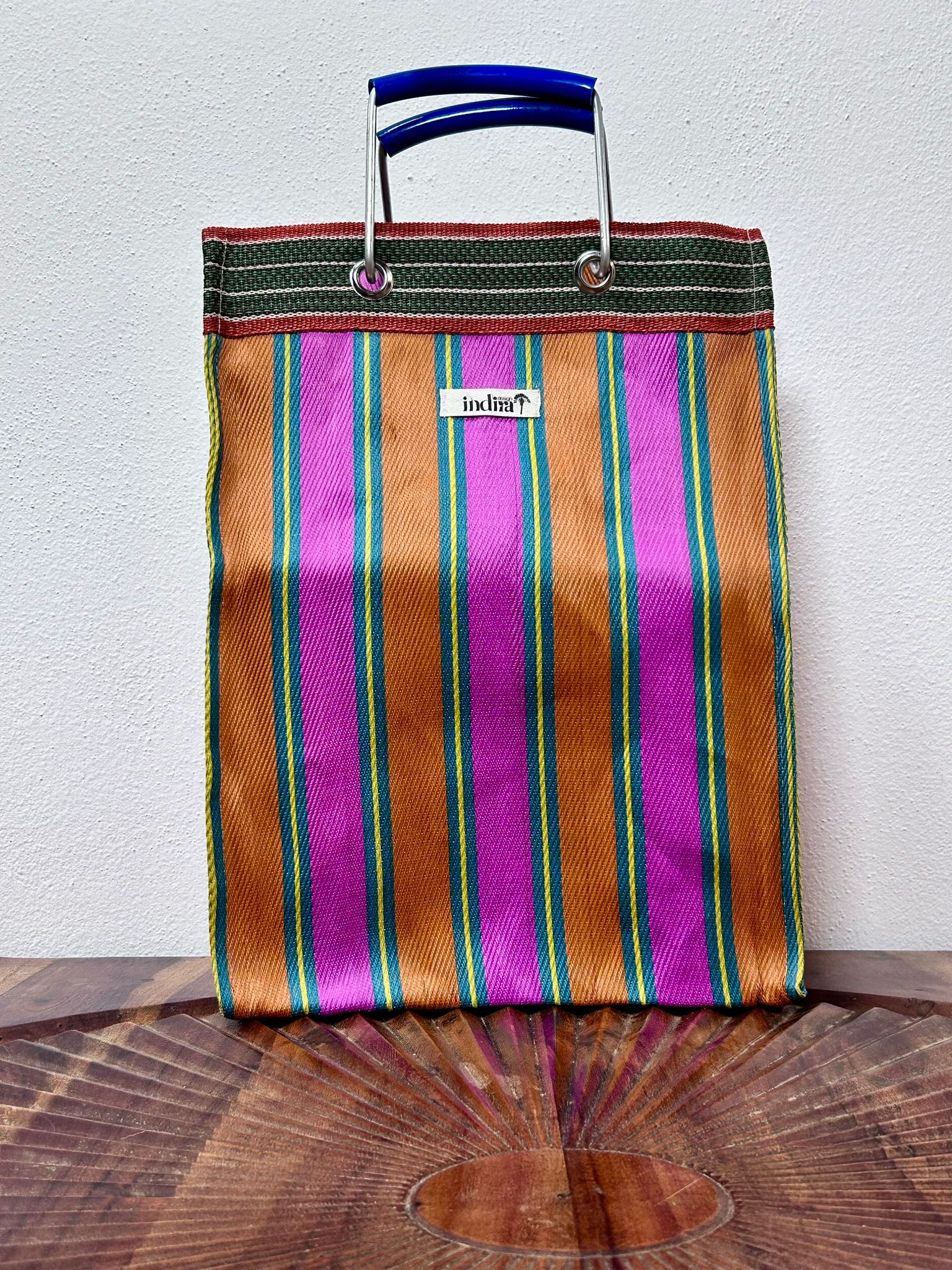 DINA – Borsa Artigianale in Plastica Riciclata, Upcycling Design