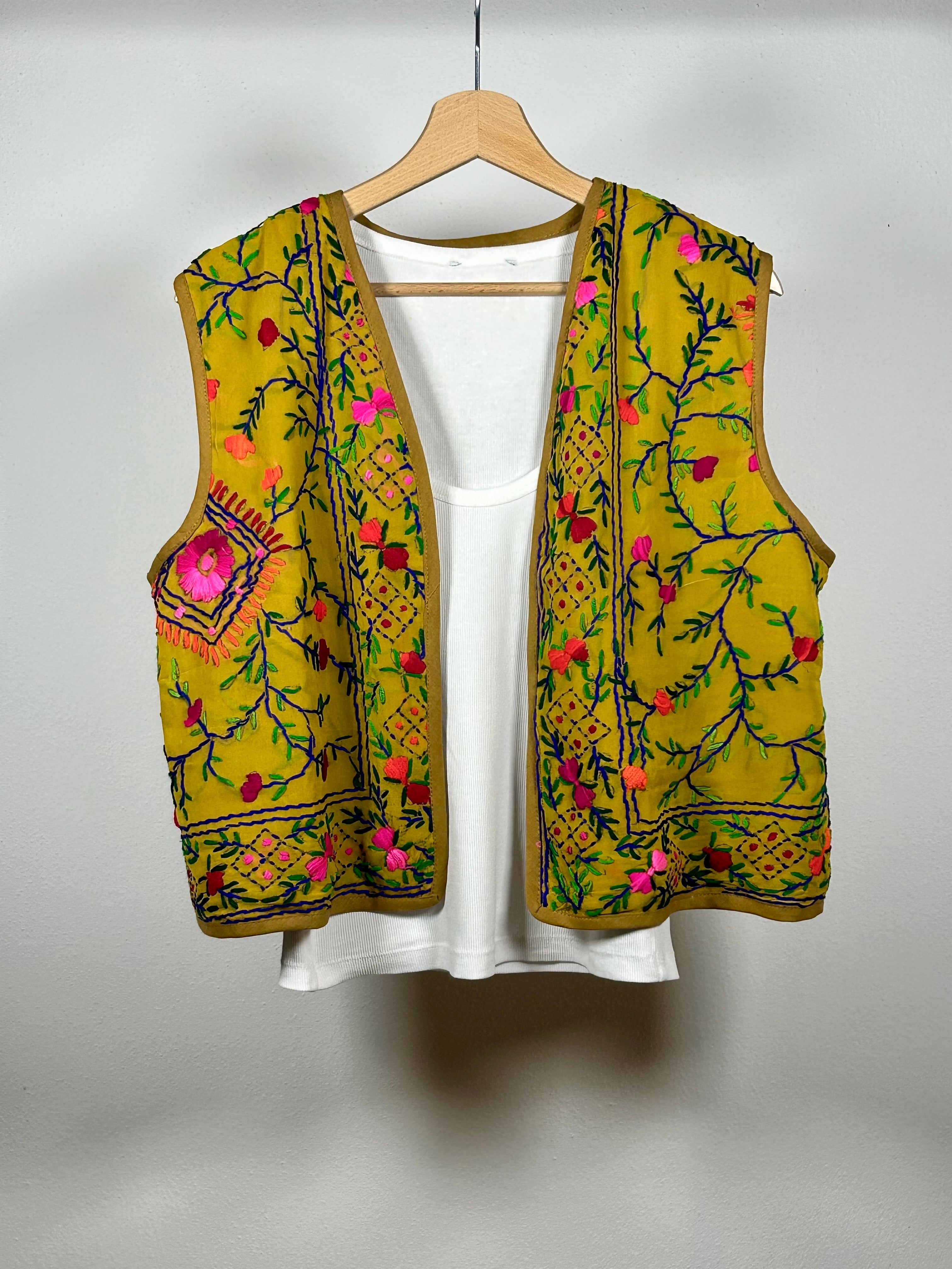 Gilet Pulkhari ricamato a mano