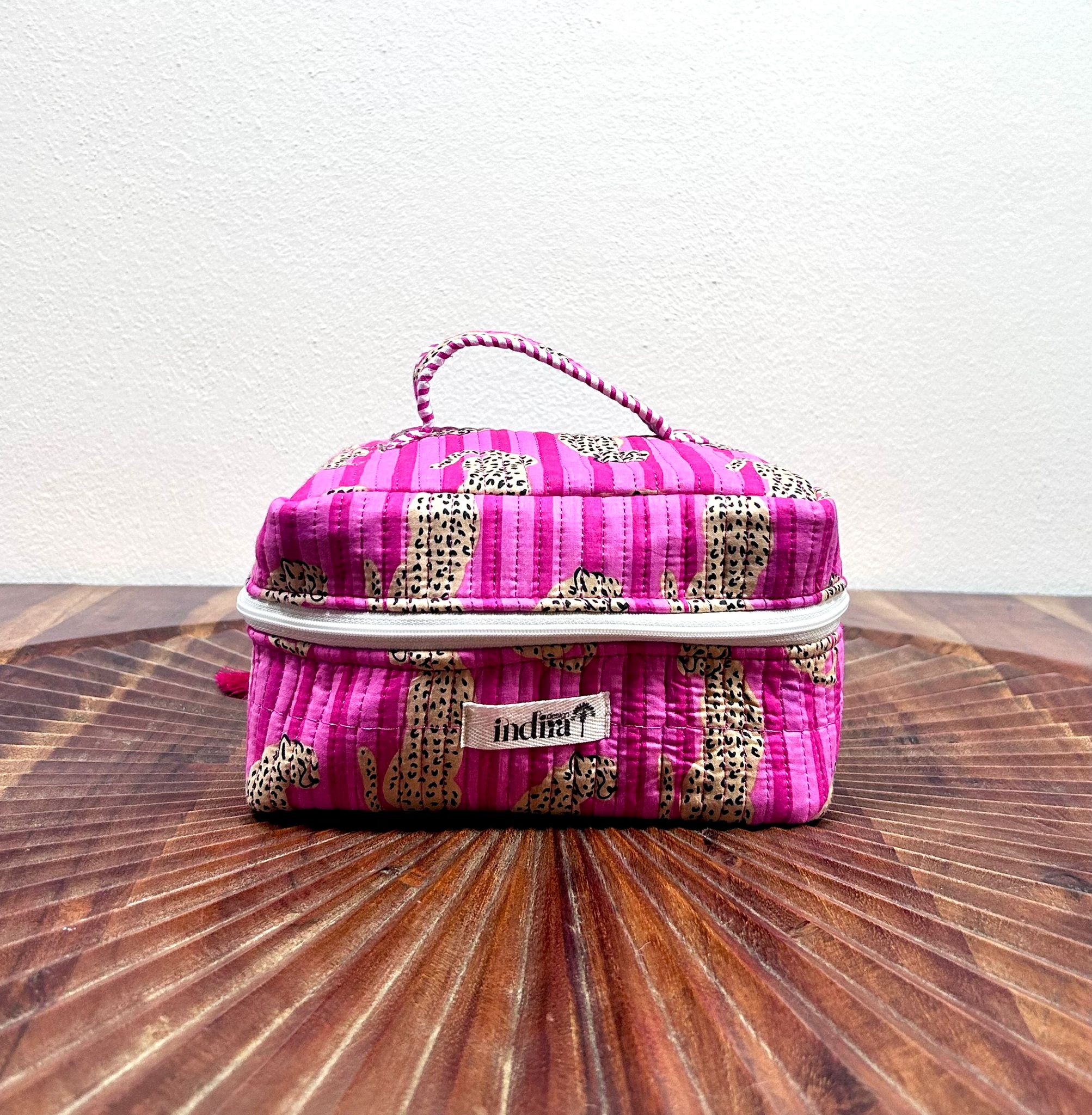 LOTUS– Beauty Case Trapuntato in Cotone con Interno Impermeabile