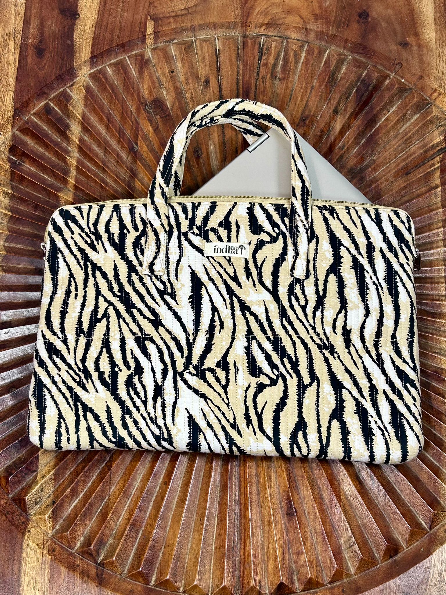 ANIKA - Borsa Porta PC Trapuntata in Cotone Block Print