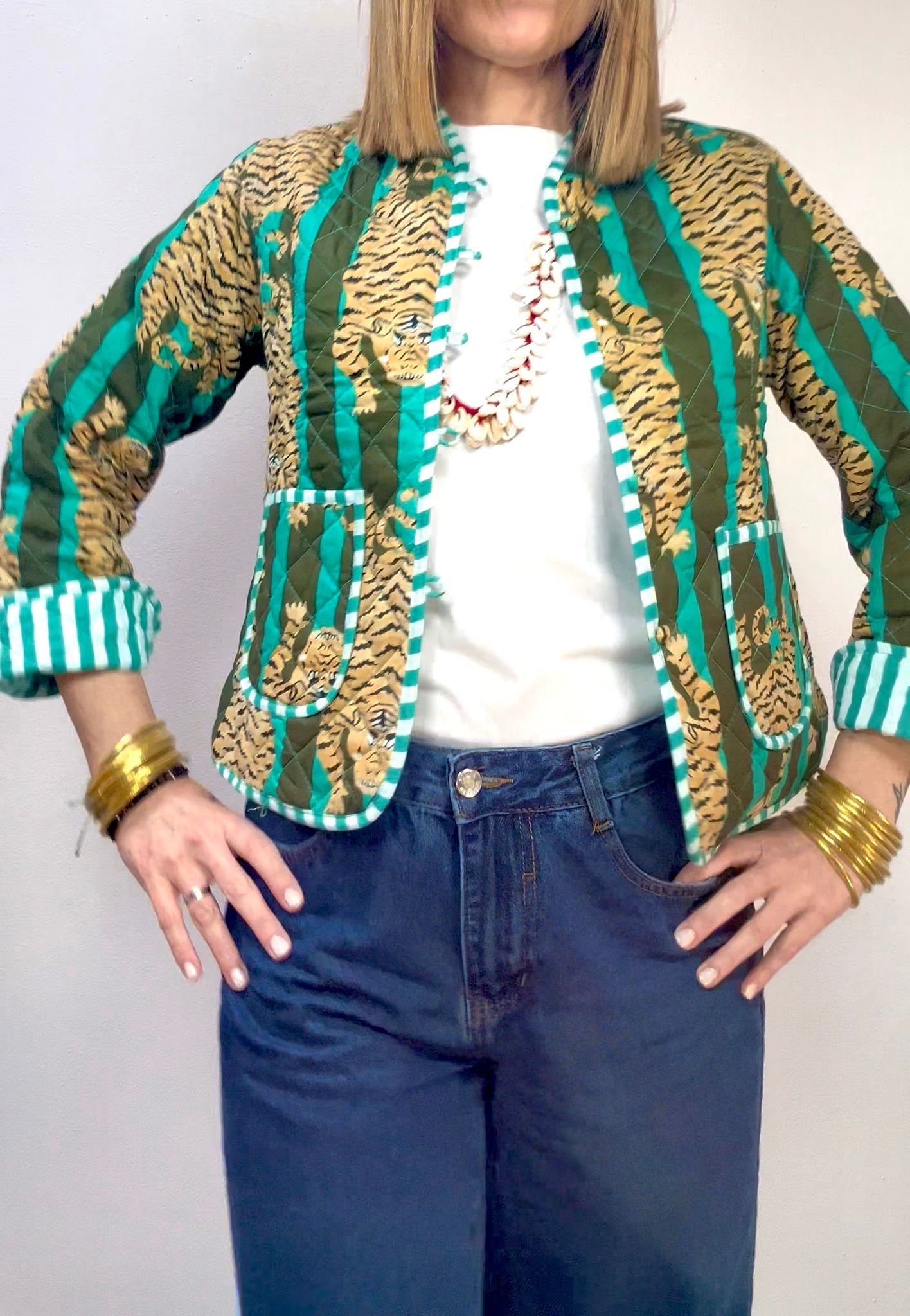 TIGRA – Giacca Trapuntata Reversibile in Cotone Blockprint con Stampa Tigri