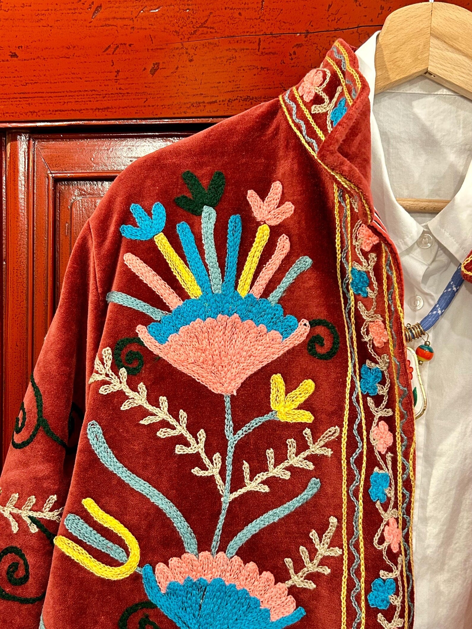 BEA - Giacca Indiana SUZANI Artigianale in Velluto Ricamato